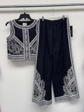 Tuckernuck Navy White Embroidery Set -- Size S | NWT